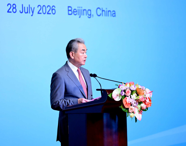 王毅2.jpg